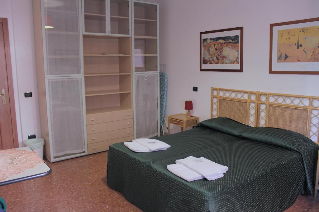 Tourist House Roma Aparthotel Szoba fotó