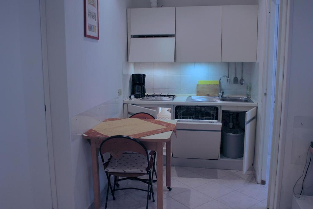 Tourist House Roma Aparthotel Szoba fotó