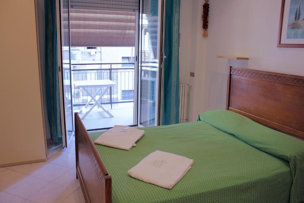 Tourist House Roma Aparthotel Szoba fotó