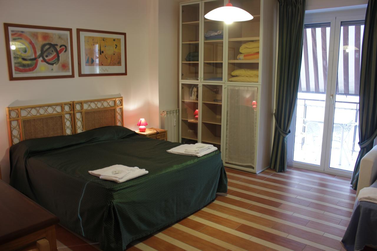 Tourist House Roma Aparthotel Kültér fotó