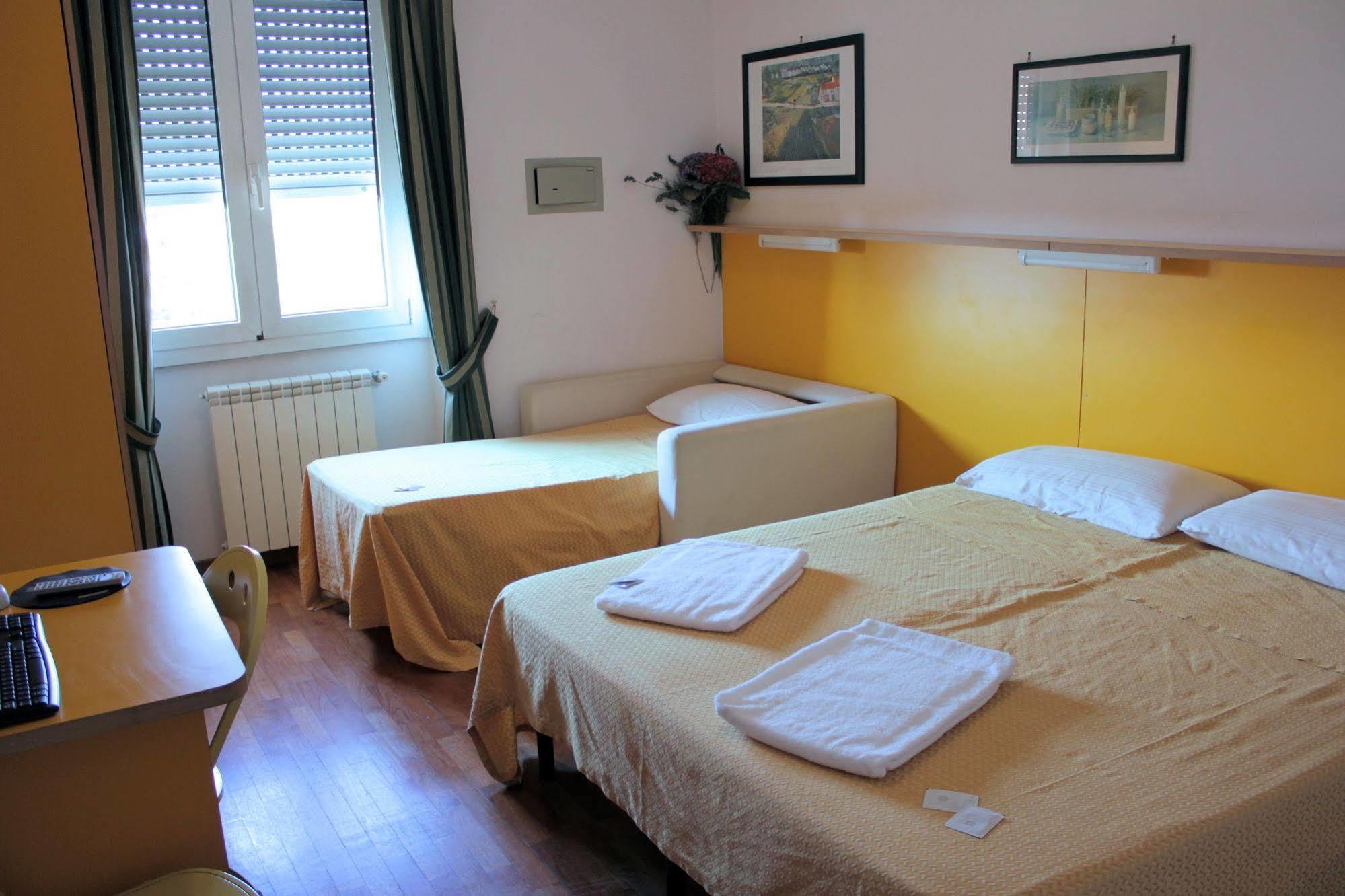 Tourist House Roma Aparthotel Kültér fotó