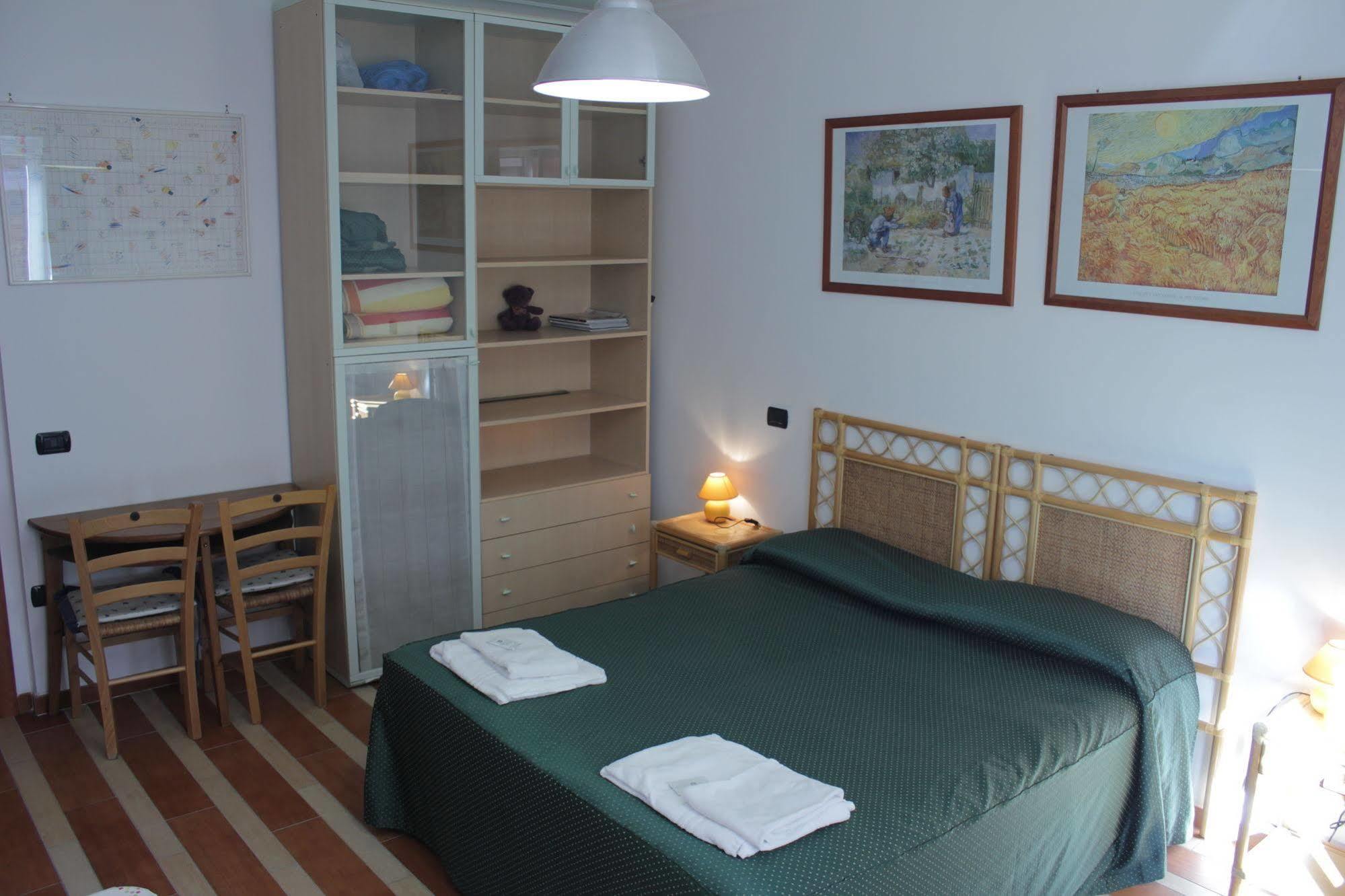Tourist House Roma Aparthotel Kültér fotó