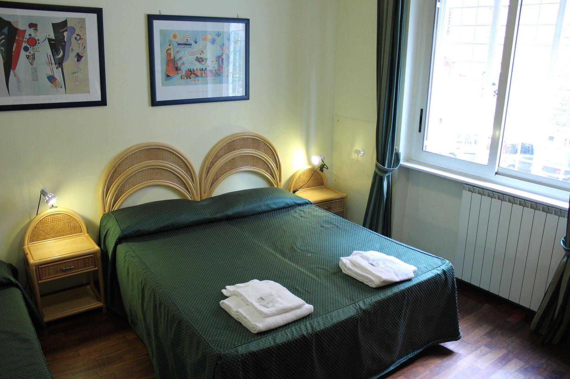 Tourist House Roma Aparthotel Kültér fotó